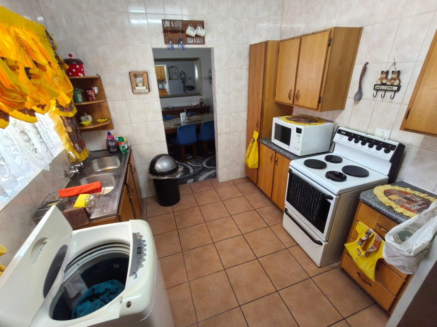 3 Bedroom Property for Sale in Protea Park North West
